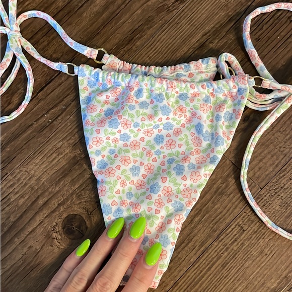 Khassani Iconic Bandeau Bikini Top & matching String Bikini Bottom. - Picture 6 of 10